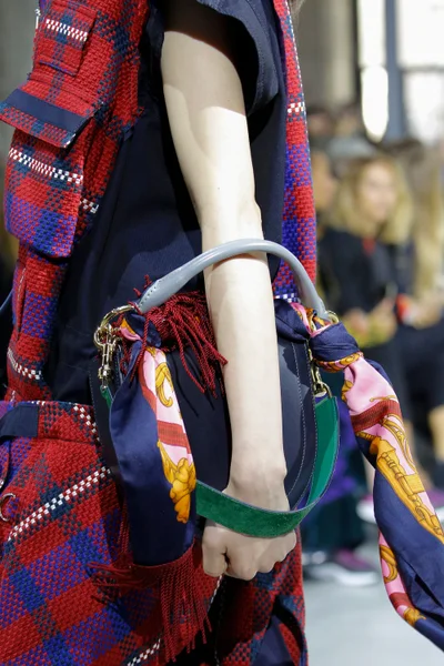 Look 33